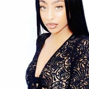 Meet your Posher, Laylay